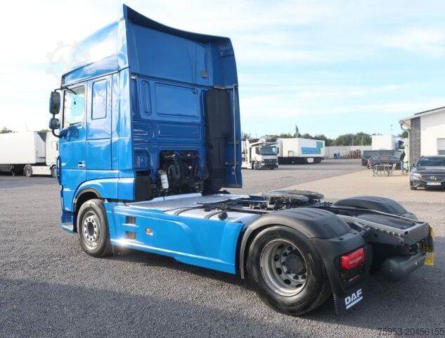 Standard dragbil DAF XF 530 SSC Intarder Standklima Navi PTO Euro 6D