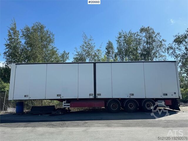 Ekeri Skapsemi с полным боковым открытием и агрегатом Carrier Ekeri Skapsemi w/ full side opening and Carrier aggregat