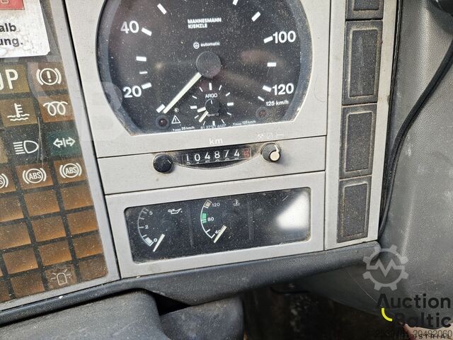 รถบรรทุกติดกระเช้า MAN 8.103