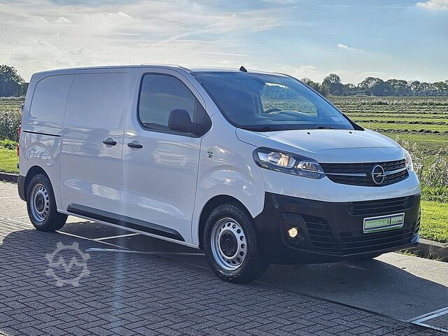 Augsta jumta universālis OPEL VIVARO 1.5 L2 Navi NAP Euro6 Airco Trekhaak 3-Z...
