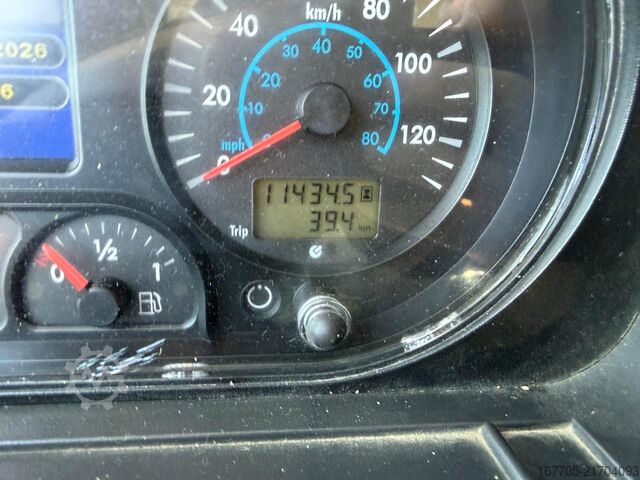 משאית מערבל בטון Astra HD9 84.48