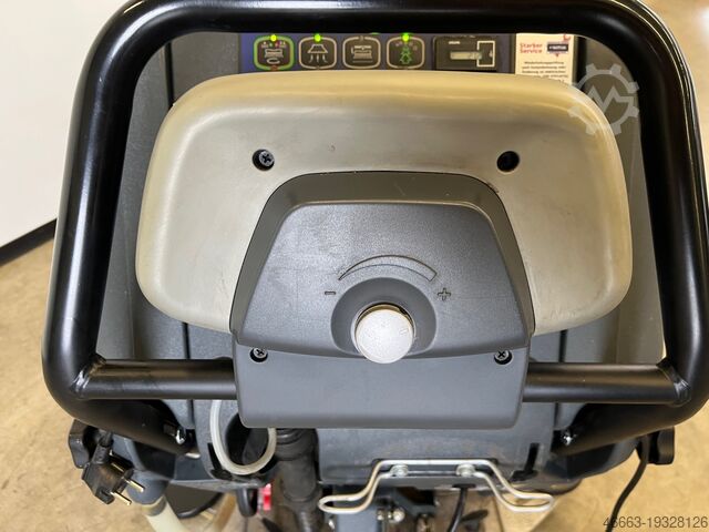 Endast skurmaskin, drifttid 22 timmar Nilfisk BA751