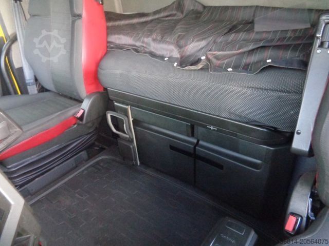 Volume tractor unit VOLVO FH460 LLS Low-Liner 2 x Tank