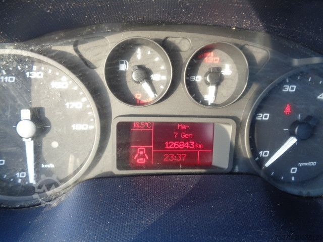 Pick-up kombi IVECO DAILY 35C14 3450