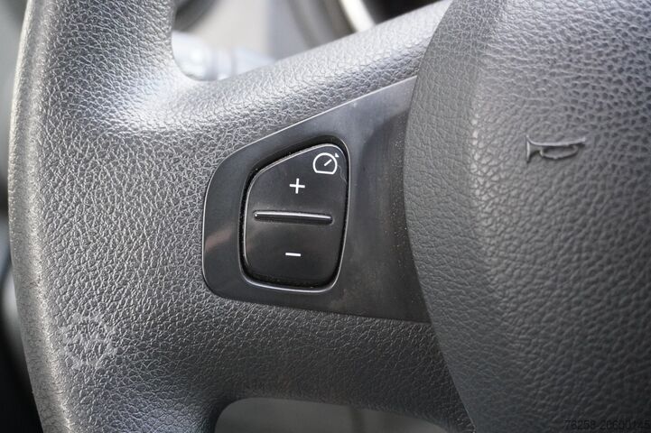 Furgoneta con caja Renault Trafic 2.0 dCi 120PK EURO 6 - Airco - Navi - Cr...