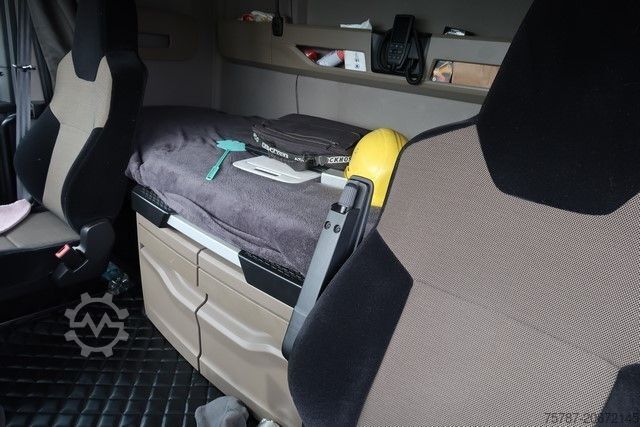 Vakio vetoauto MAN 18.470/ 18.480  TGX XXL