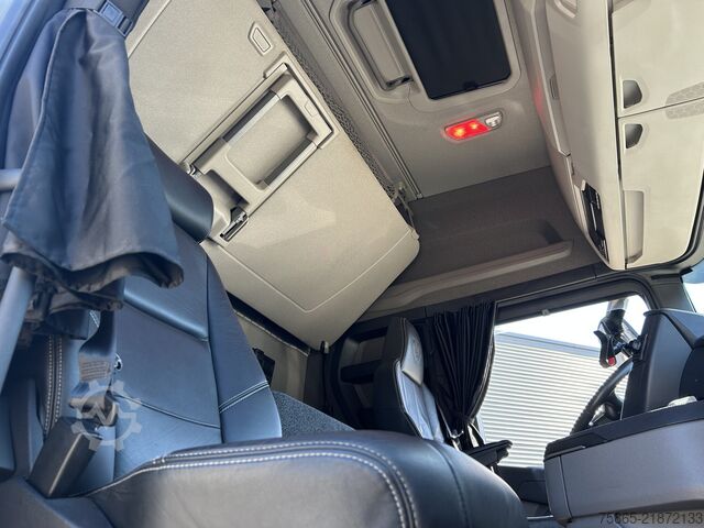 Standard-SZM Scania 530S V8 Highline / 596 dkm / 2 Tanks / Leder / ...