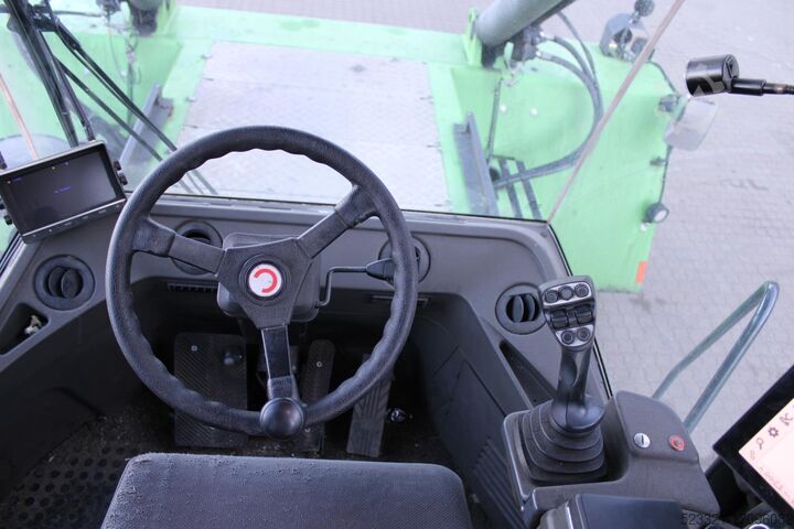 Reachstacker SMV 108 TC6