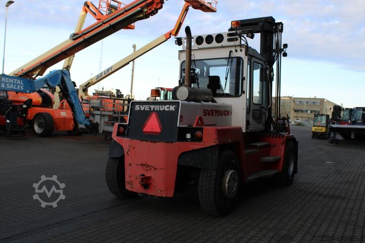 Dyzeliniai krautuvai SveTruck 13660