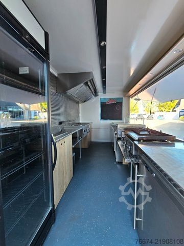 Bestelwagen RENAULT Master 2,3 Diesel Foodtruck Danstep "DRIVEON"