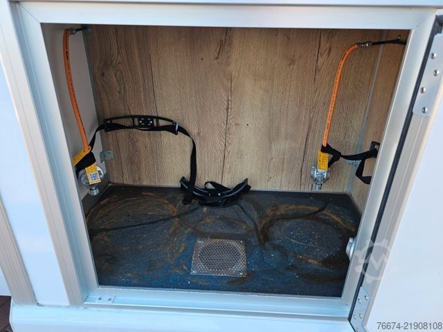 Bestelwagen RENAULT Master 2,3 Diesel Foodtruck Danstep "DRIVEON"