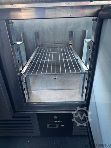 Bestelwagen RENAULT Master 2,3 Diesel Foodtruck Danstep "DRIVEON"