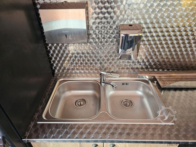 Bestelwagen RENAULT Master 2,3 Diesel Foodtruck Danstep "DRIVEON"