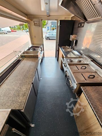 Bestelwagen RENAULT Master 2,3 Diesel Foodtruck Danstep "DRIVEON"