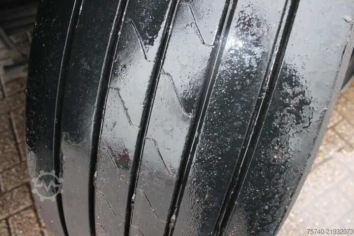 Ladepritsche MAN TGX 26.440 + EURO 5 + Right Hand Drive