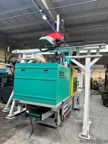 Ruiskuvalukone Arburg 520S 1600-400/170 e²