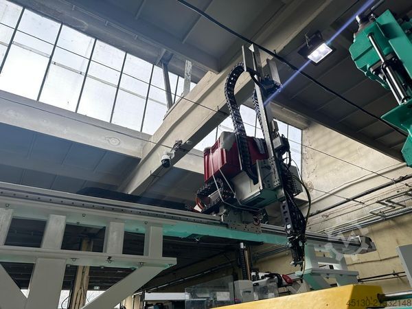 Ruiskuvalukone Arburg 520S 1600-400/170 e²