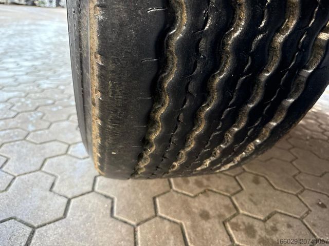 Puspriekabė su judančiomis grindimis KNAPEN K200 Schubboden 61m³ mit Zellenradschleuse Agrar