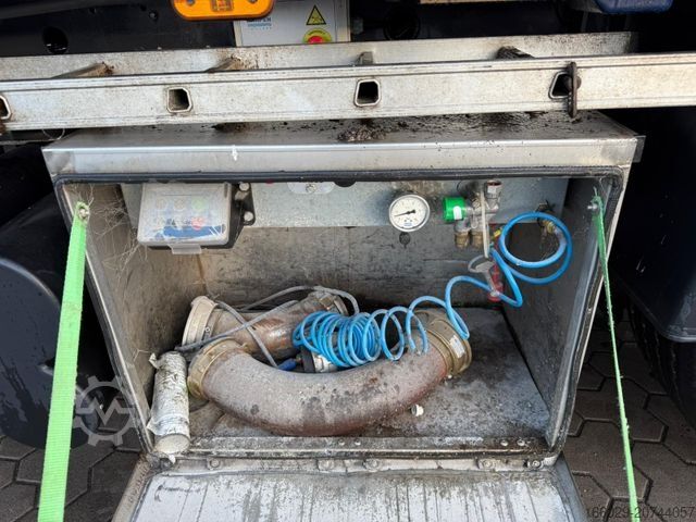 Puspriekabė su judančiomis grindimis KNAPEN K200 Schubboden 61m³ mit Zellenradschleuse Agrar