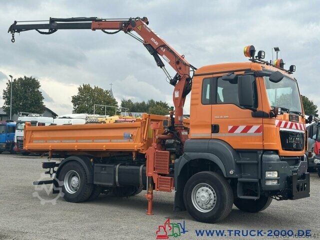 Dreiseitenkipper LKW MAN 18.320 4x4 Atlas Kran + Winterdienstausstattung