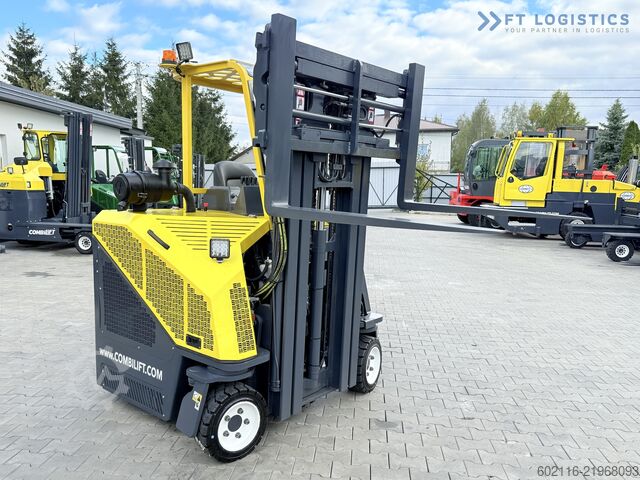 Vierwegestapler Combilift C3000CB GAS TRIPLEX 4900 POSITIONER TOP1