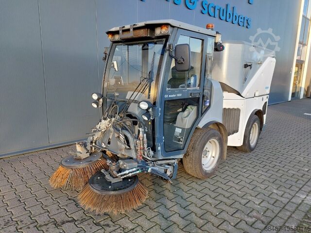Balayeuse de rue Hako Citymaster 1600