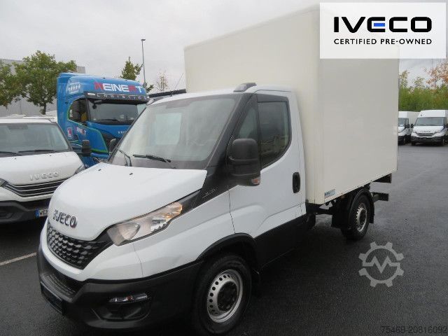 รถตู้แบบกล่อง IVECO 35S12