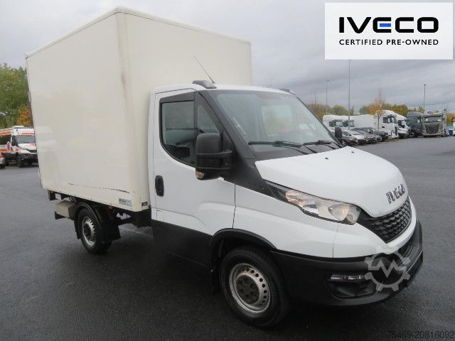 รถตู้แบบกล่อง IVECO 35S12