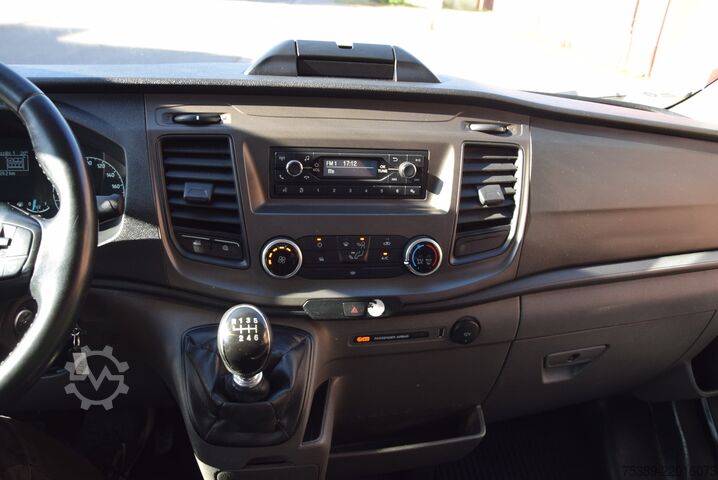 טנדר מסחרי Ford Transit 350 Doka Allrad Klima AHK 1.Hand