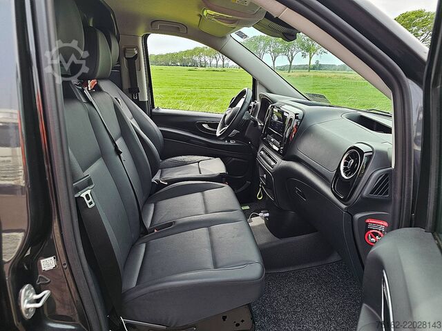 Break cu acoperiș înalt MERCEDES-BENZ VITO 119 CDI L2 LED Distronic Nav