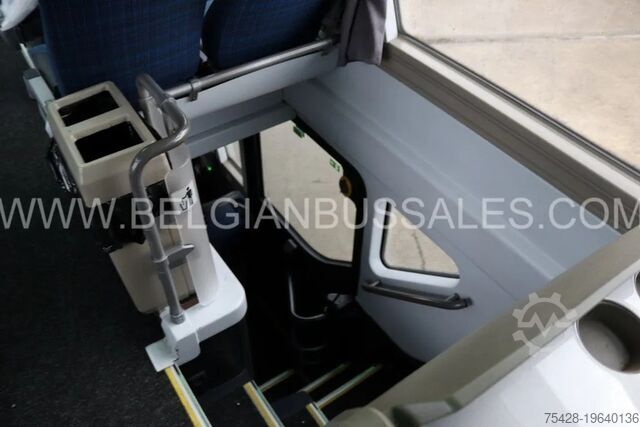 Dubbeldäckare Neoplan Skyliner L New Model / P06 / TDX27 Astromega / ...
