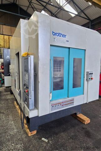 Вертикальні обробні центр Brother TC-32 BQT