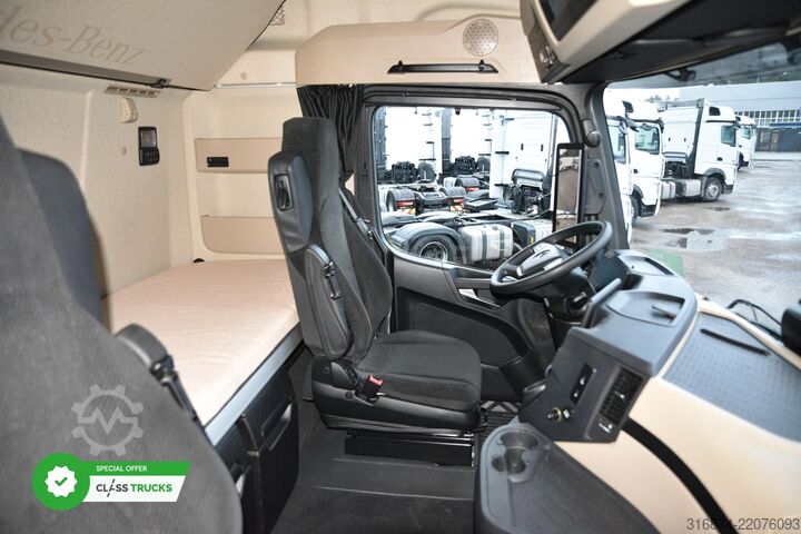 đầu kéo tiêu chuẩn MERCEDES-BENZ Actros 5 1845 BigSpace MirroCam