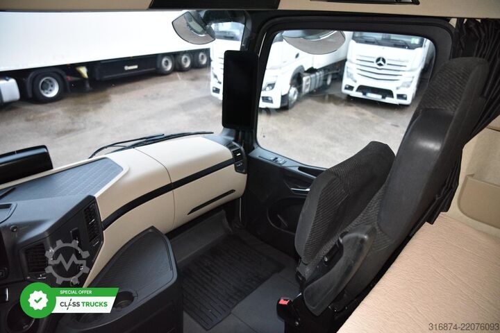 đầu kéo tiêu chuẩn MERCEDES-BENZ Actros 5 1845 BigSpace MirroCam