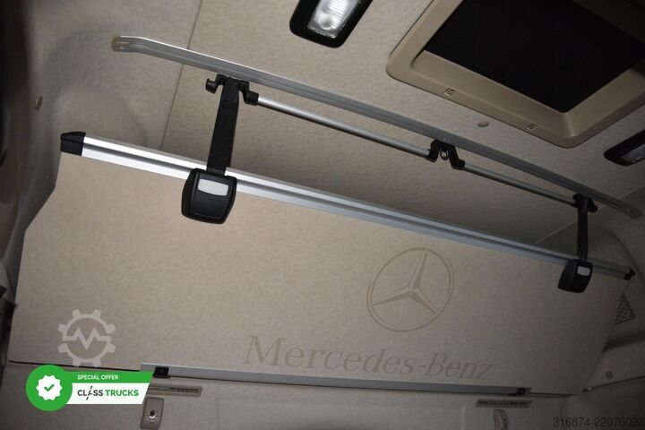 đầu kéo tiêu chuẩn MERCEDES-BENZ Actros 5 1845 BigSpace MirroCam