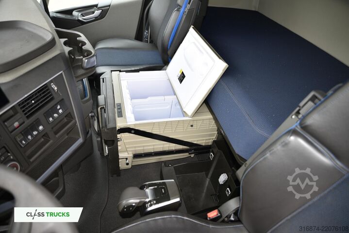 Standardne veomasin VOLVO FH 500 Globetrotter XL I-ParkCool ACC