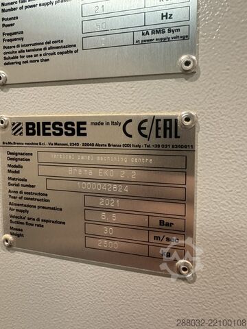 Pystyyn suunnattu puuntyöstökeskus BIESSE BREMA EKO 2.2