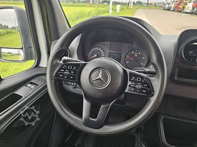高顶旅行车 MERCEDES-BENZ SPRINTER