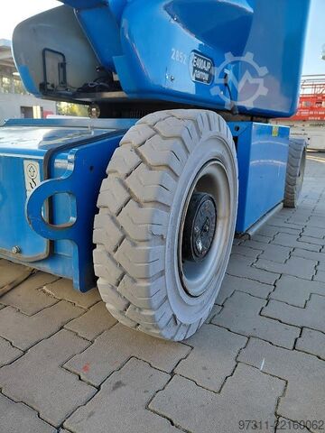 Piattaforma di lavoro telescopica articolata JLG E400AJPN