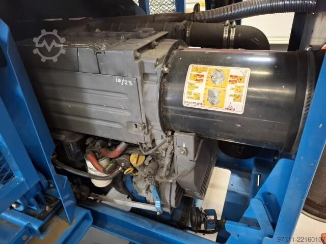 Elevador de tijera Genie GS-4390 RT