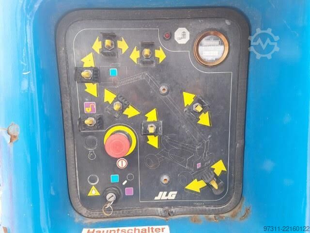 Teleskopiskā darba platforma JLG E600JP