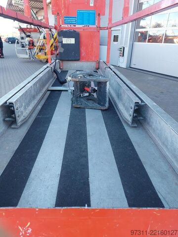 Elevador de tijera JLG 2630ES