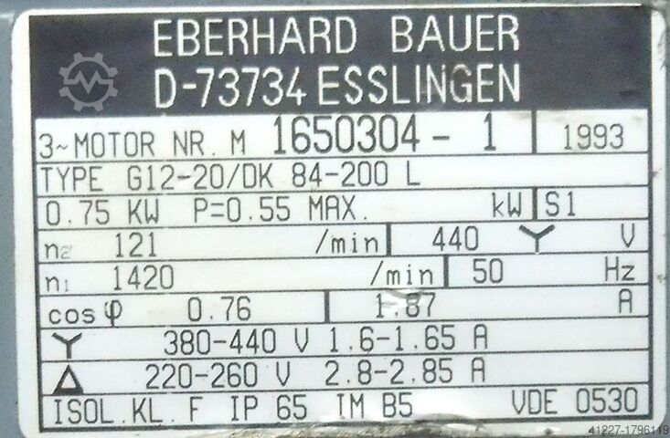 Мотор-редуктор 0,75 кВт 121 об/мин BAUER G12-20/DK 84-200 L