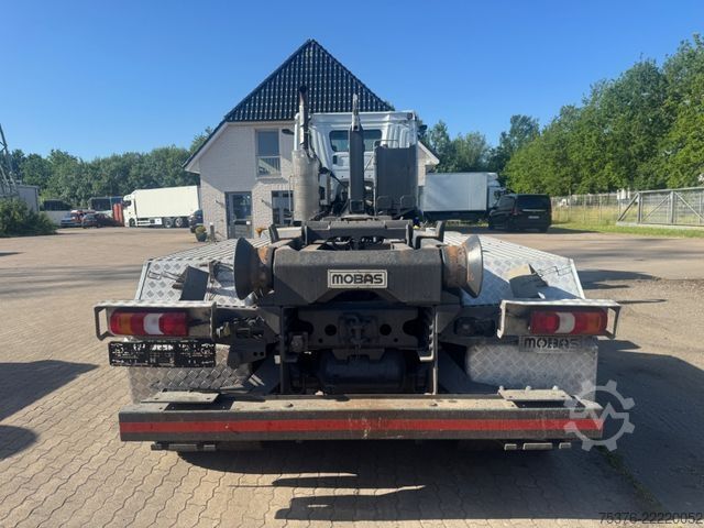 Truk container hook arm (roll-off) MERCEDES-BENZ AROCS 8x4/4 MOBAS Abrollkipper RETARDER