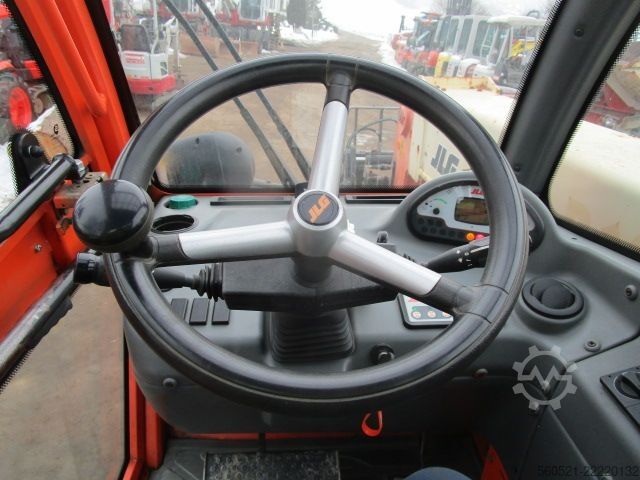 เทเลแฮนด์เลอร์แบบแข็ง JLG 4009 PS - 9m-4 Ton.- Turbo mit Palettengabel - Niv