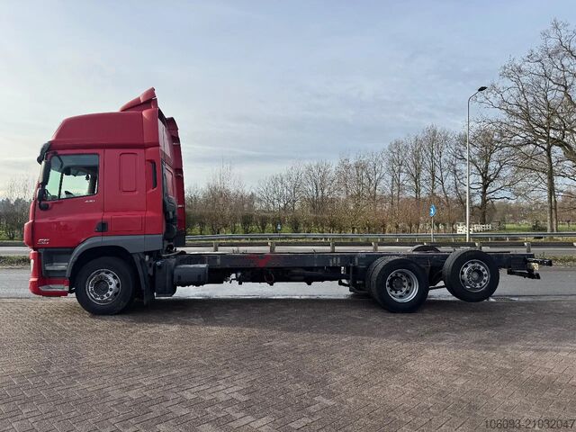  DAF CF 440 6 x 2 Naloopas -  stuuras