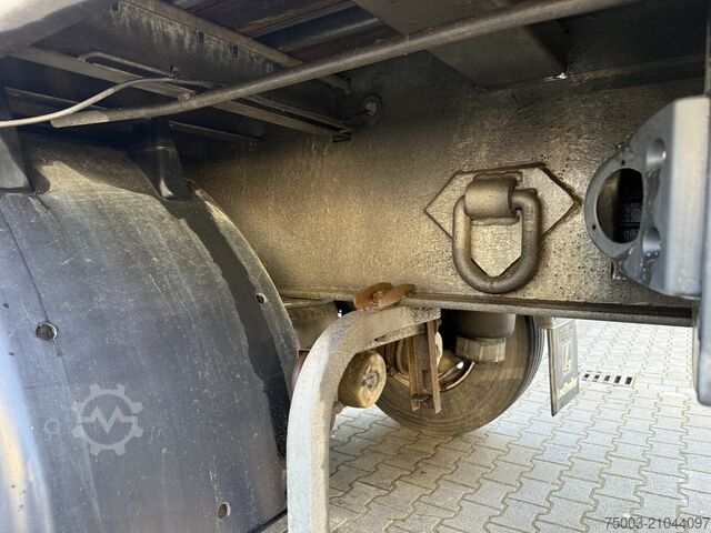 Opinn hálf-vagn  3- Achs Lecitrailer Pritsche