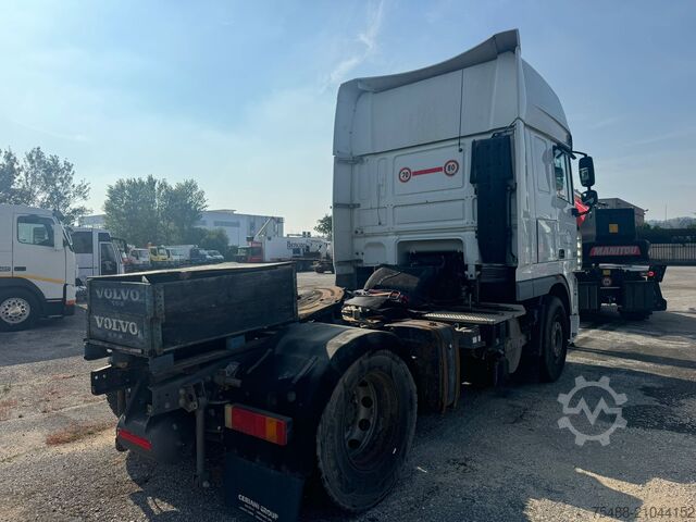 Unit traktor standar DAF XF 105-460 SSC TRATTORE STRADALE