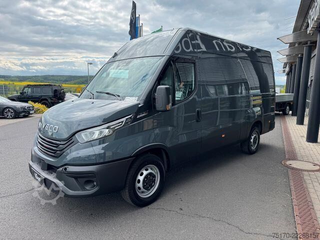 Augsta jumta universālis Iveco Daily 35S18 HA8 *R3.520mm*Automatik*Kamera*ACC*