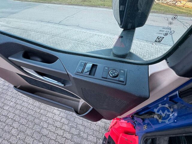Camião de caixa fechada MERCEDES-BENZ Actros 2545 6x2 Getränkewagen